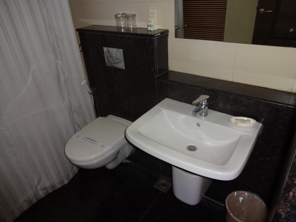 Pl.A Rathna Residency Hotel Tiruchirappalli Bilik gambar